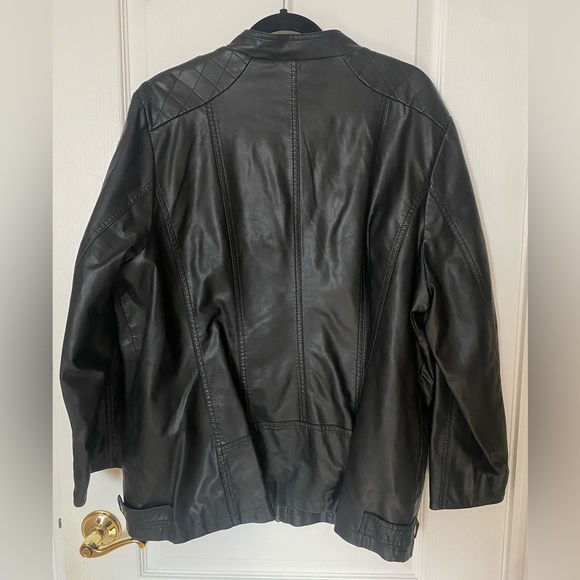•SOLD• NWOT Penningtons Faux Leather Jacket - Picture 2 of 4